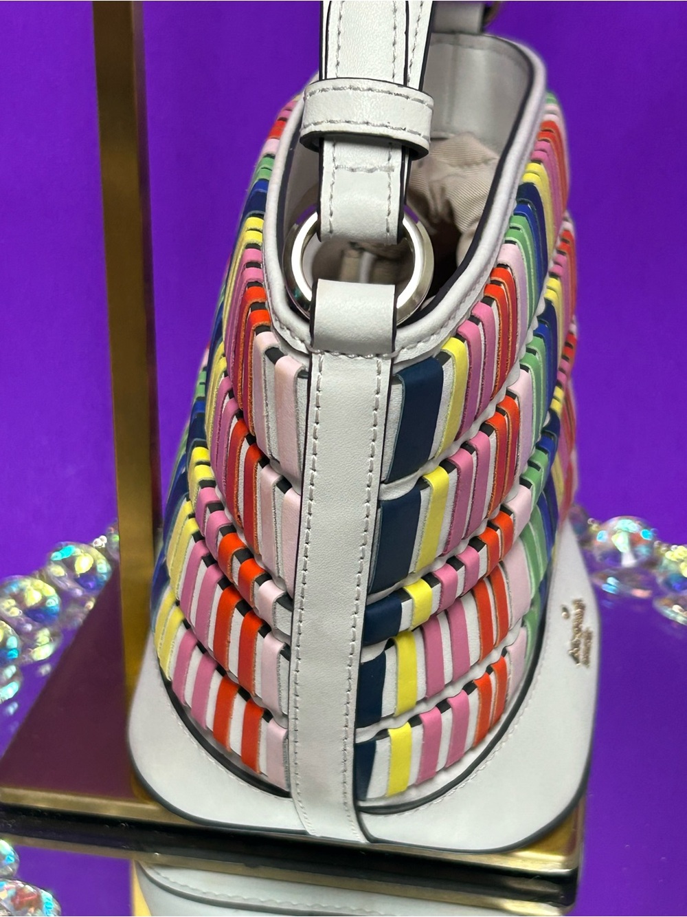 kate spade White Multicolor Woven Stripe Bucket Tote Approx. 110 x 6 x 5 - Picture 4 of 17